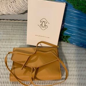 Glass Ladder Co Tech Organizer Roll